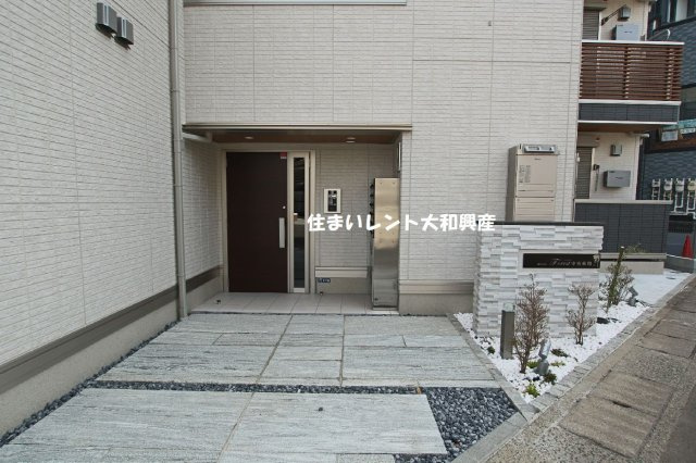 フォレスト中央林間のエントランス