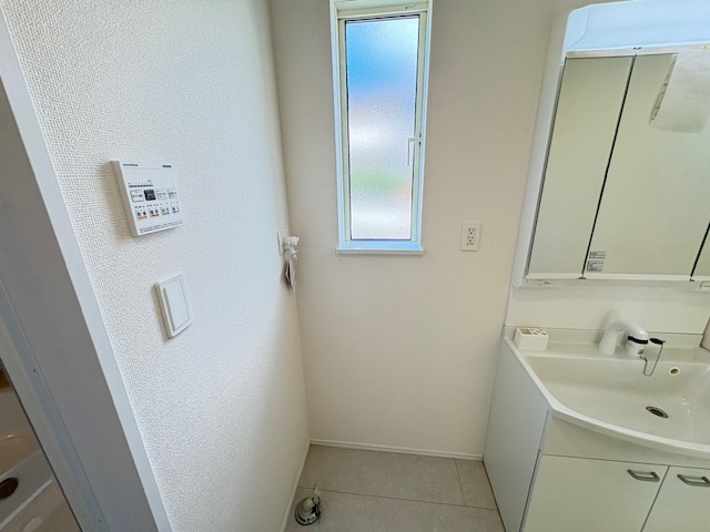 玉村町南玉（全2棟）B号棟の独立洗面台
