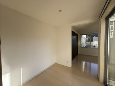 【洋室】 | エルパティオ