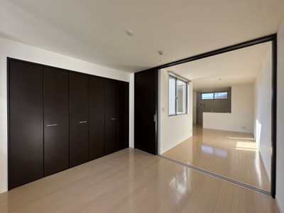 【洋室】 | エルパティオ