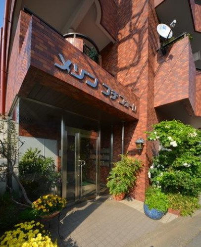 メゾンプチフォーレのエントランス