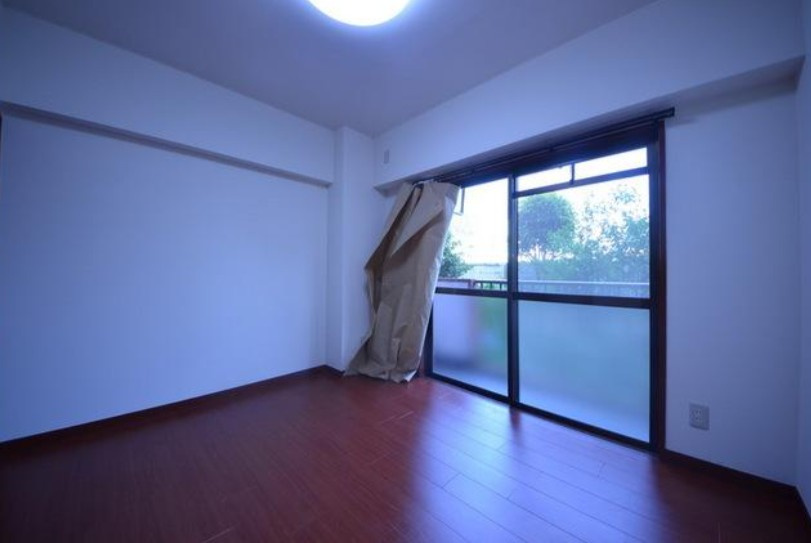 メゾンプチフォーレの寝室