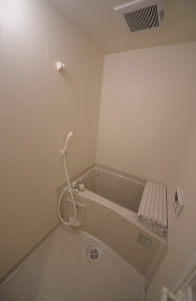 メゾンプチフォーレの浴室