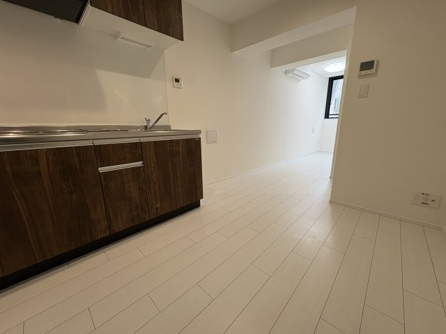 反対部屋洋室です。