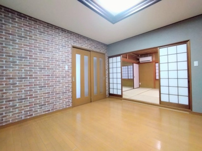 【洋室】 | 紀三井寺平屋