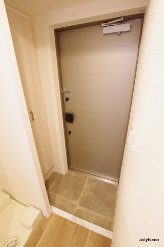 エステムコート心斎橋セントラル　仲介手数料無料の玄関