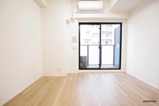 エステムコート心斎橋セントラル　仲介手数料無料の居間・リビング