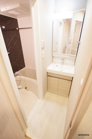 エステムコート心斎橋セントラル　仲介手数料無料の洗面所