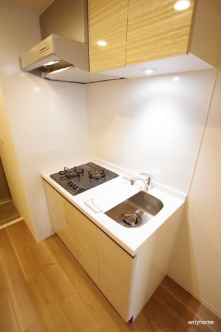 エステムコート心斎橋セントラル　仲介手数料無料のキッチン