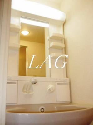 【洗面所】 | クレール目黒 | 独立洗面台です。