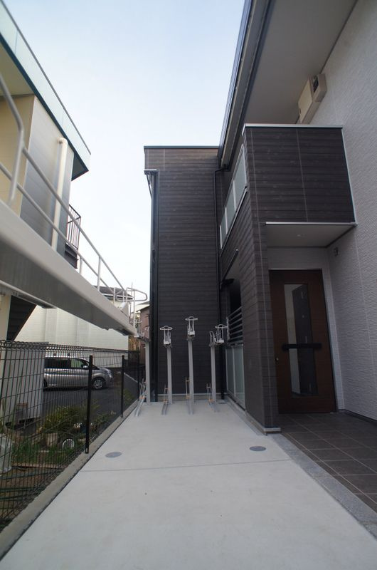 リブリ・MMKの駐車場