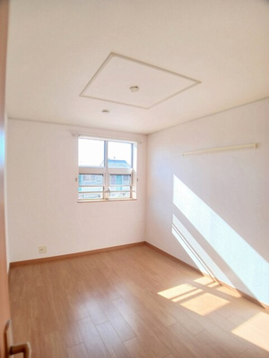 【寝室】 | プラシード・旭