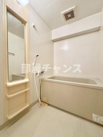 メゾン・ド・オーキッドの浴室