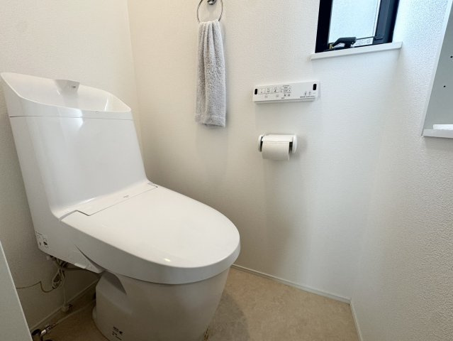 ポーラス施工の駅すぐ6分の築浅で新生活♪久喜市栗橋北のトイレ|シンプルで使いやすいトイレです