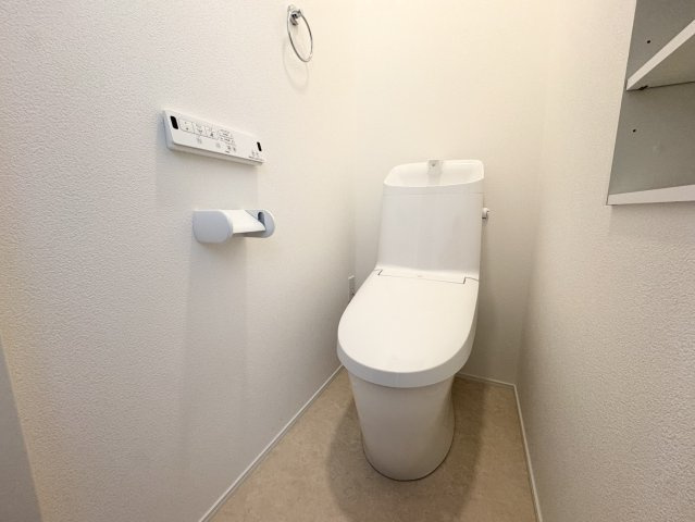 ポーラス施工の駅すぐ6分の築浅で新生活♪久喜市栗橋北のトイレ|落ち着いたトイレです