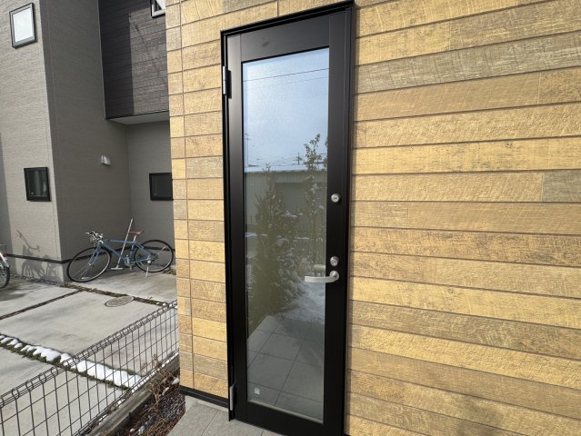 ポーラス施工の駅すぐ6分の築浅で新生活♪久喜市栗橋北の設備|外部収納です