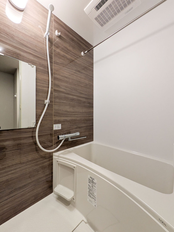 Alivis浦安の浴室