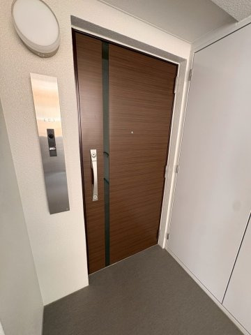 リフローレ豊田十塚の玄関