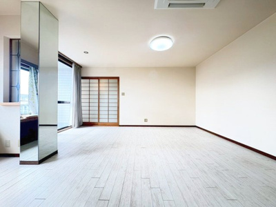 【居間・リビング】 | ラジュール箕面