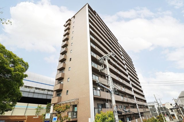 夙川グランドハイツの外観