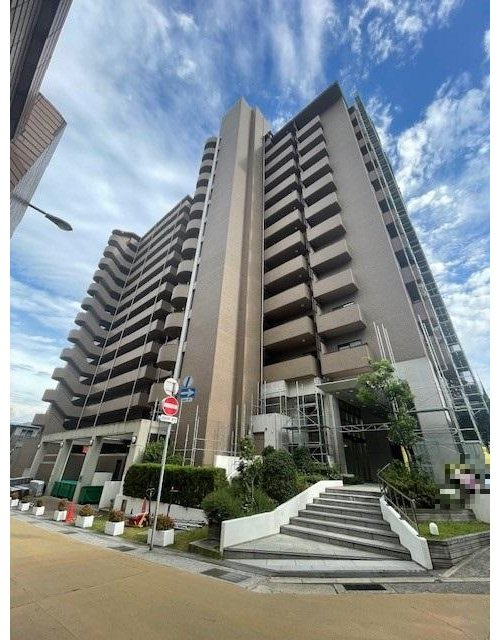夙川グランドハイツの外観