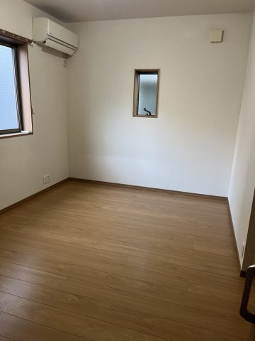 横川2丁目貸戸建ての寝室