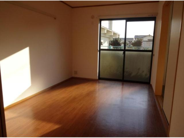 ヴァンベール　A棟の居間・リビング