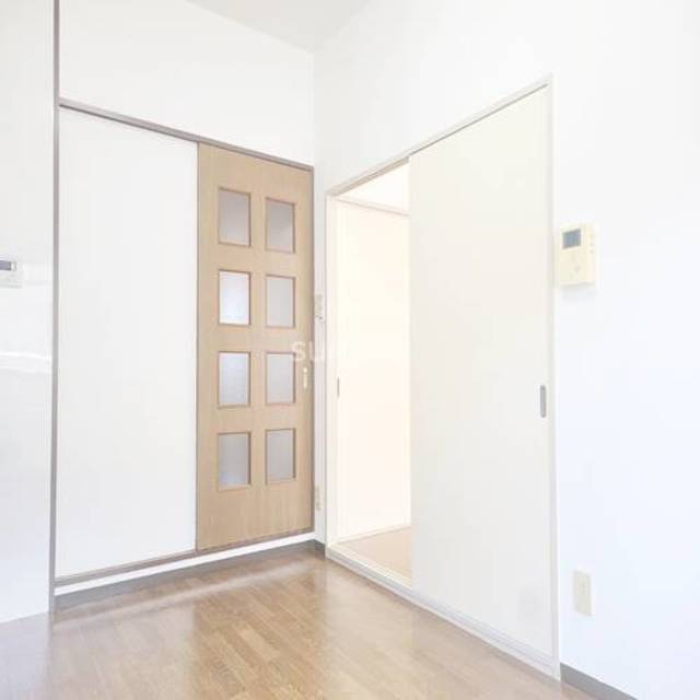 クローネ川口の居間・リビング|6帖のDKです☆