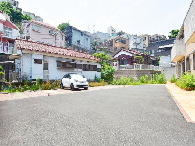 ベルセゾンの駐車場