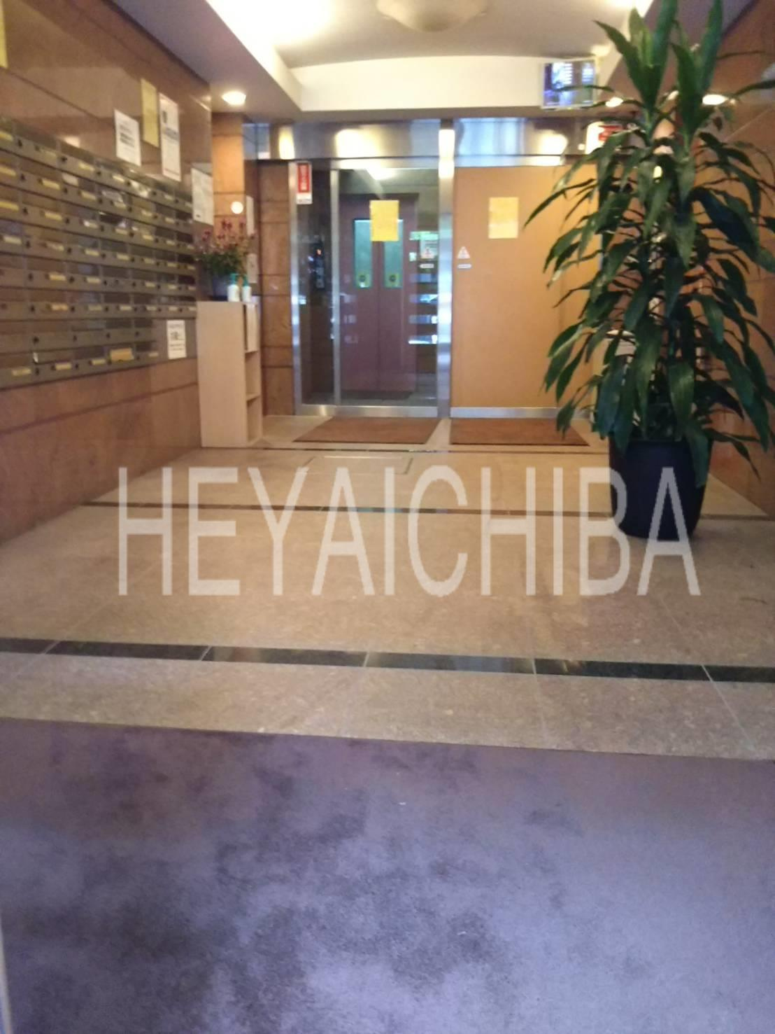 興和太平アパートメントのロビー