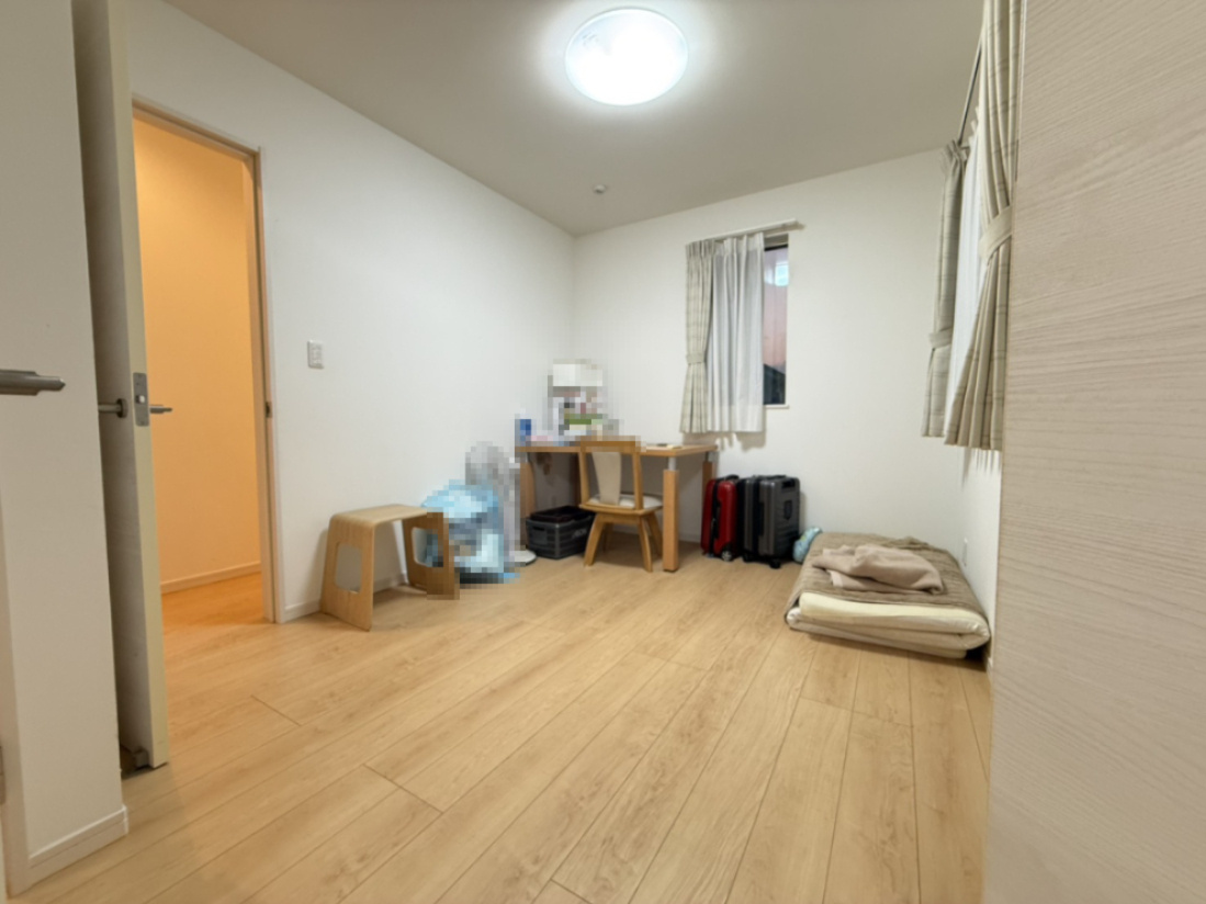 伊川谷町有瀬戸建の洋室