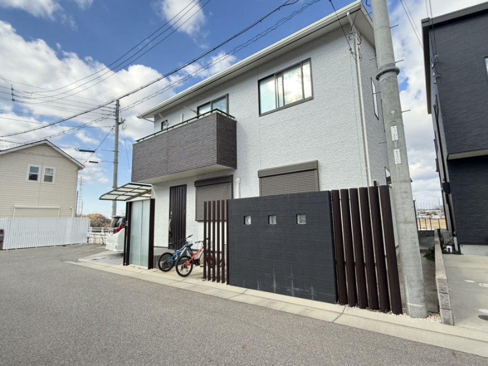 伊川谷町有瀬戸建の前面道路含む現地写真