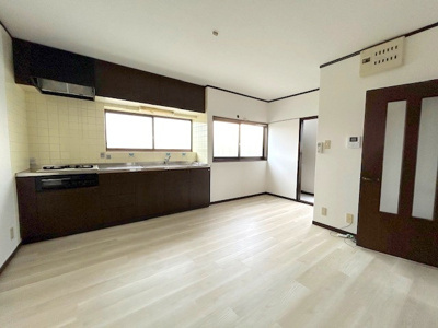 【居間・リビング】 | 寝屋川市中木田町 戸建