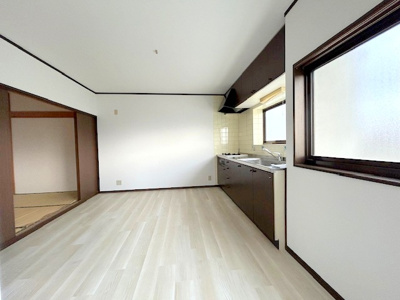 【居間・リビング】 | 寝屋川市中木田町 戸建