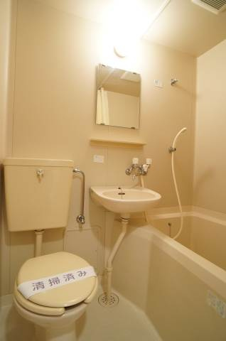 ハイツエバグリーンⅡの浴室|3点ユニットでお掃除楽々♪