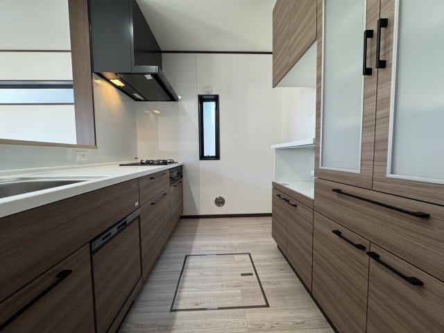 瀬谷区下瀬谷2丁目新築戸建/3LDK/小・中学校10分圏内/スーパー近く/床暖房のキッチン