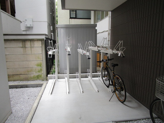 長倉屋メゾンのその他共用部分|敷地内駐輪場