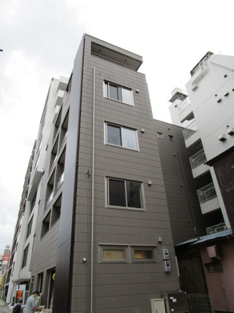 長倉屋メゾンのエントランス|オートロック・エレベーター付の旭化成ヘーベルメゾン