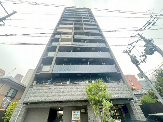 PHOENIX新大阪の外観