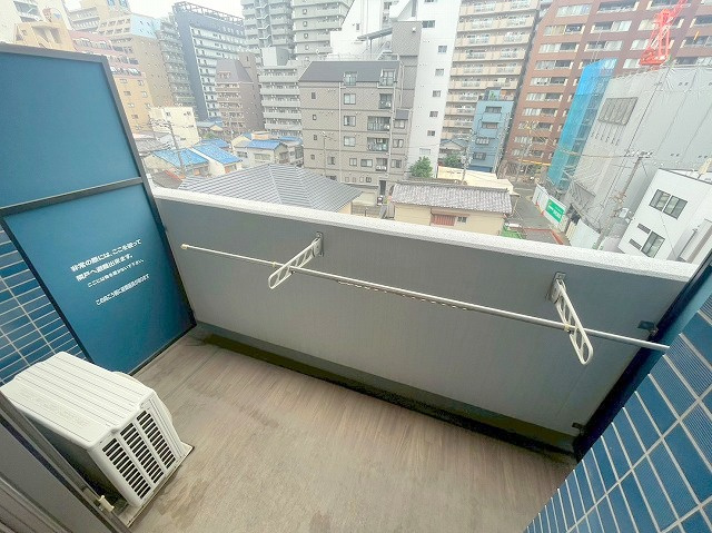 PHOENIX新大阪のバルコニー