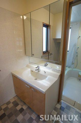江津２丁目戸建貸家の独立洗面台