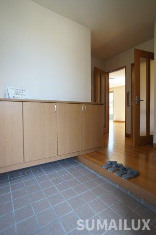 江津２丁目戸建貸家の玄関