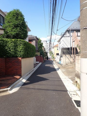 白山ヒルズの周辺