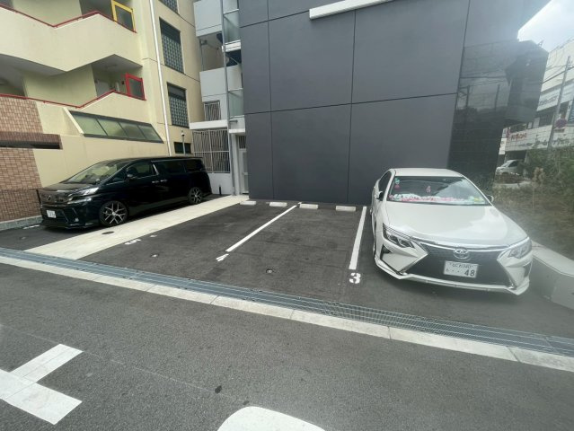 S-RESIDENCE福島玉川Unoの駐車場