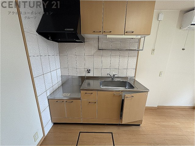 壁付けキッチンでスペースを最大限有効活用できます！