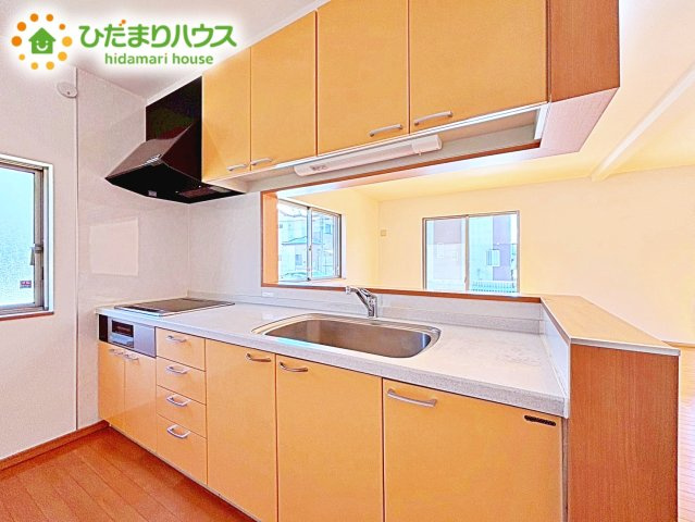 【キッチン】 | 小美玉市羽鳥　中古戸建 | 料理をしながらでも、ご家族との会話を楽しめる対面式キッチン♪