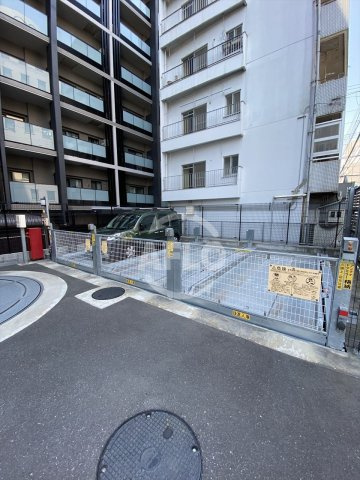 ザ・パークハウス大手前タワーレジデンス　中大江小学校区の駐車場|ザ・パークハウス大手前タワーレジデンス　駐車場