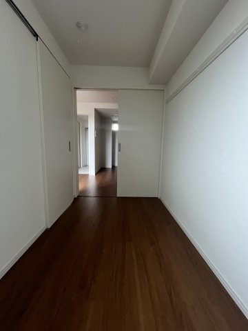 GRACIM_01（グラシムワン）の洋室