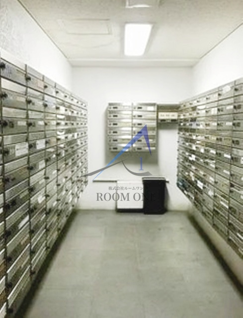 東京ロイヤルプラザのその他共用部分|集合ポストです。