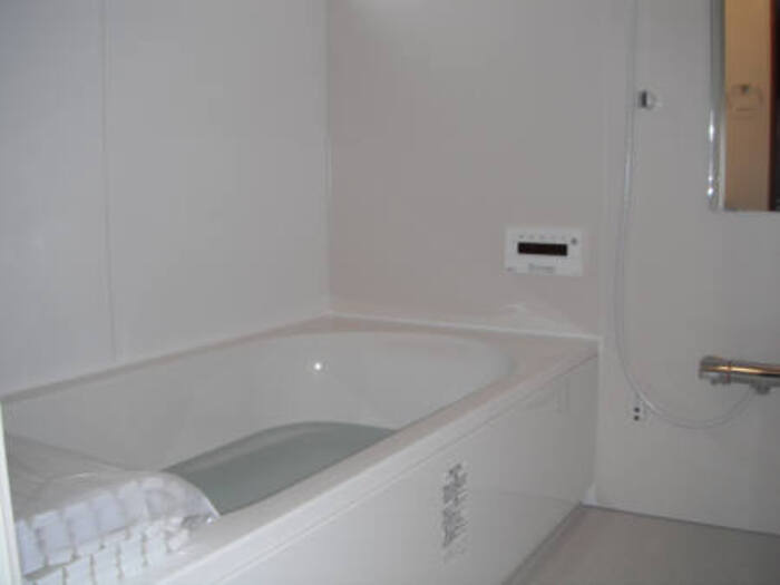 ブォナ・フォルトゥーナ Ｂの浴室|ブォナ・フォルトゥーナＢ202